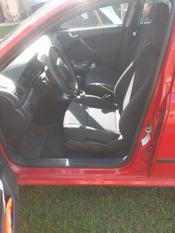Škoda Octavia 1.6 benzín - 7