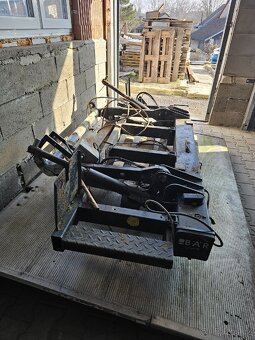 Hydraulické čelo BAR - 7