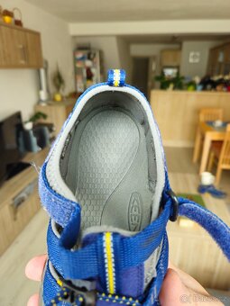 Sandále Keen vel 38 stav nových bot - 7