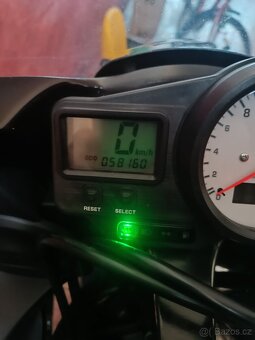 Yamaha YZF R6 - 7