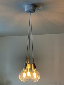 Moderní závěsný lustr s 3 žárovkami a Muuto základnou - 7
