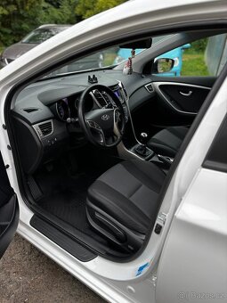 Hyundai i30 kombi 1.6 GDI 99 kW - 7