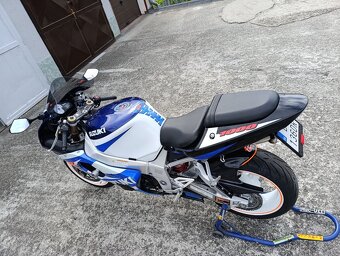 Suzuki gsxr 1000 K1 Top stav - 7