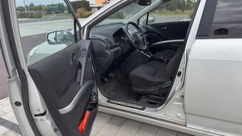Toyota Corolla Verso 2.2 diesel - 7