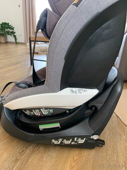 Otocna autosedacka se zakladnou - 7