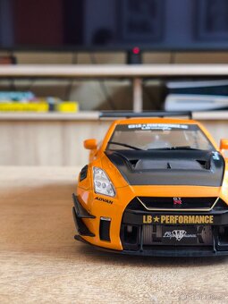 Nissan GT-R - 7