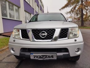 Nissan Navara 2,5 DCi 4x4 - 7