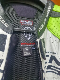 Komba Arlen Ness vel. 54 - 7
