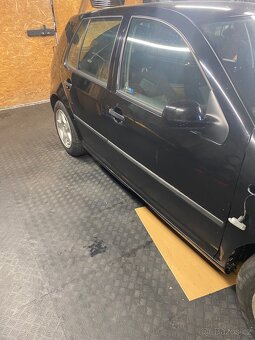 VW Golf IV díly - 7