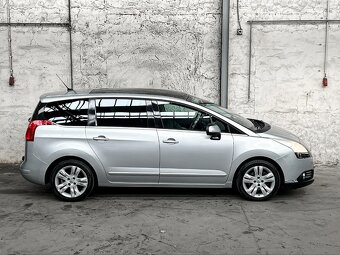Peugeot 5008 - 7