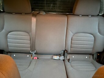 NISSAN NAVARA DOUBLE-CAB 2,5dci - 7