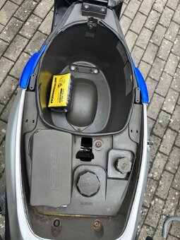 Piaggio NRG Mc3 pure jet injection - 50cc - 7
