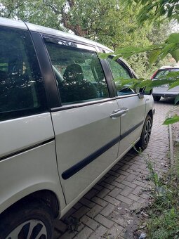 Citroën C8 2.0 HDI, 7 míst - 7