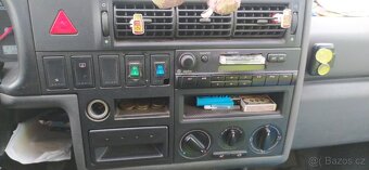 VW MULTIVAN T4 2,5TDi75kw,rv4/2000,7míst,2.MAJ,ALU,ZAHRADKA - 7