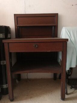 Prodám starožitný nábytek - 7