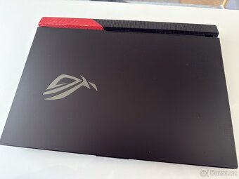 Prodám herní notebook Asus Rog Strix - 7