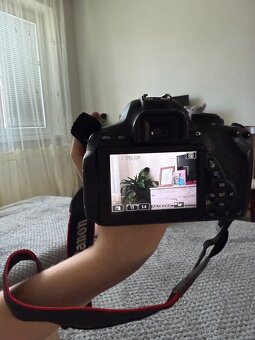 Canon EOS 700D Kit (EF-S 18-55mm IS STM) - 7