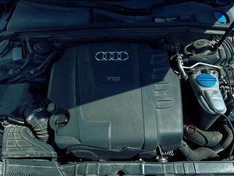 Vůz na náhradní díly y Audi A4 B8 8K sedan 08 CAGA JJG LZ9Y - 7