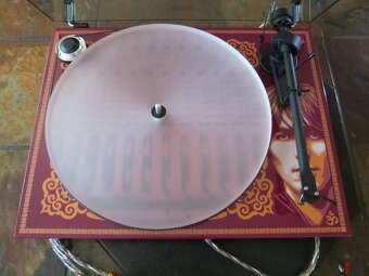 Nevybalený gramofon ProJect Essential III 3 Limitka George H - 7