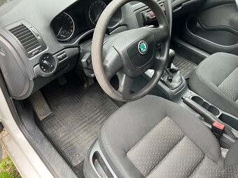 PRODEJ AUTOMOBILU ŠKODA OCTAVIA 8B5 9022 - 7