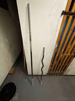 Posilovací lavice se závažím a osami - 7