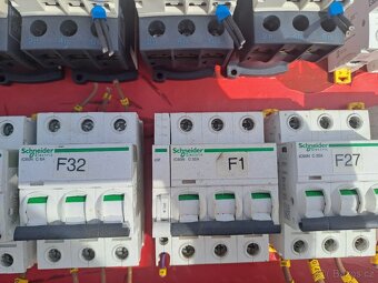 Relé, jističe, stykače, deon - Schneider - 7