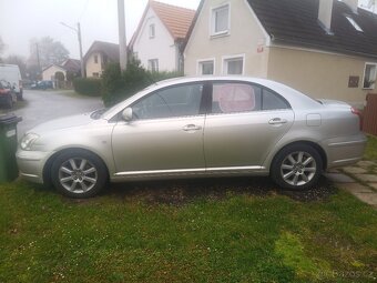 toyota avensis 2,0D r.v.2003 - 7