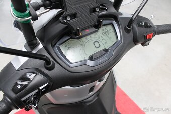 Piaggio Beverly 400 S 2023 - 7