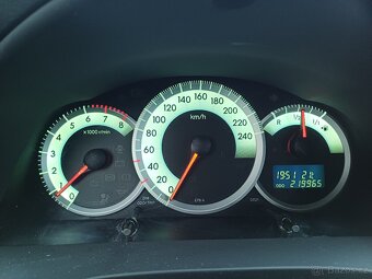 Toyota Corolla Verso 1.8 , 7 mist - 7