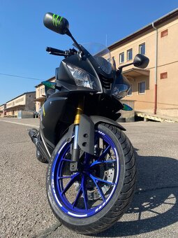 Yamaha YZF-R125 - 7