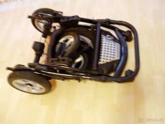 Prodám kočarek 3v1 - 7