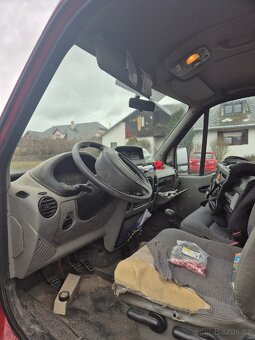 Renault Master 2,5 - 7