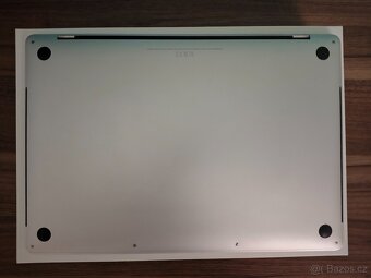 MacBook Pro 15 2017 | i7 • 16GB • 512GB SSD - 7