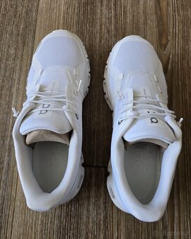 Dámské boty On Running Cloud 6 - 7