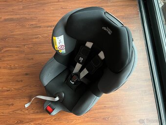 Britax Römers Autosedačka s nohou DUALFIX M i-SIZE - 7