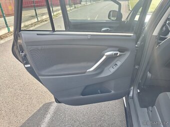 Toyota Verso 2.2D prémium 7 míst dovoz Švýcarsko - 7