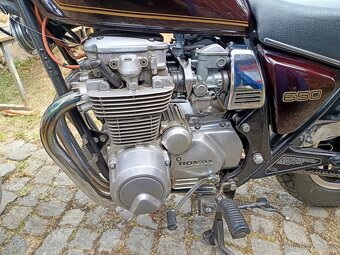 Honda 650 rc1981 - 7