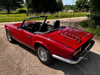 Triumph Spitfire 1500 – Kabriolet s duší gentlemana - 7