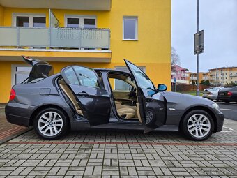Bmw 318i e90 limuzína - 7