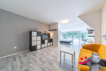 Prodej rodinný dům, 378 m2 - Radim, ev.č. 58534 - 7