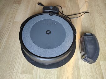 Robotický vysavač iRobot Roomba Combo i5 - 7