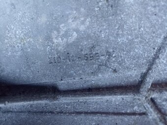 Víko motoru Jawa 250 / 559 / 353,strana spojk - 7