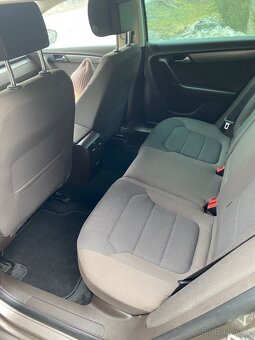 Volkswagen Passat - 7
