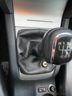 Dekor Octavia 2 facelift , tmavě šedá Carbon mřížka - 7