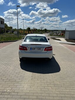 Mercedes-Benz E 350 cdi coupe, AMG paket, 170kW - 7