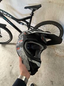 Enduro kolo (rám yeti) + helma - 7