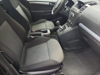 Opel Zafira 1.8 103Kw RV.2006 7.míst. TAŽNÉ-NOVÁ STK - 7