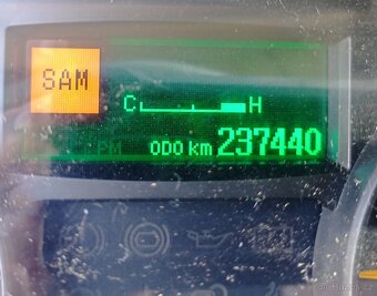 Mitsubishi fuso Canter 7C15 kontejner - 7
