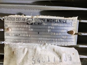 Nepoužitý elektromotor MEZ Mohelnice 0,75 kW, 2840 ot./min - 7