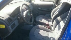 ŠKODA FABIA JUNIOR 1.0 RV 2002 jen 43.tis. Km - 7